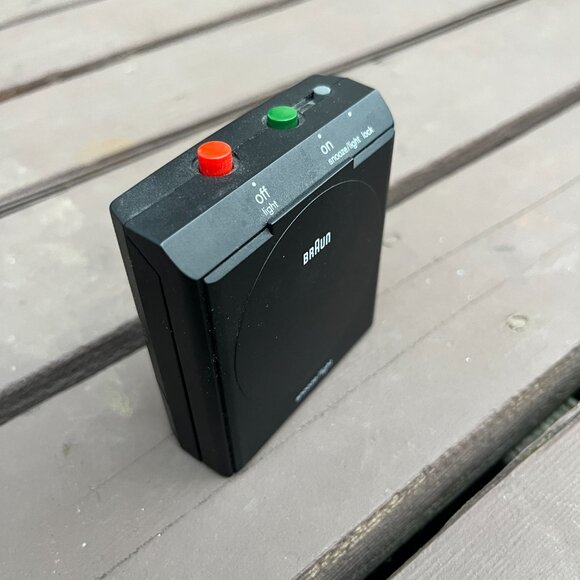 BRAUN Travel Alarm Clock VTG Reflex Controlled Quartz - all functions! Great - Picture 4 of 10